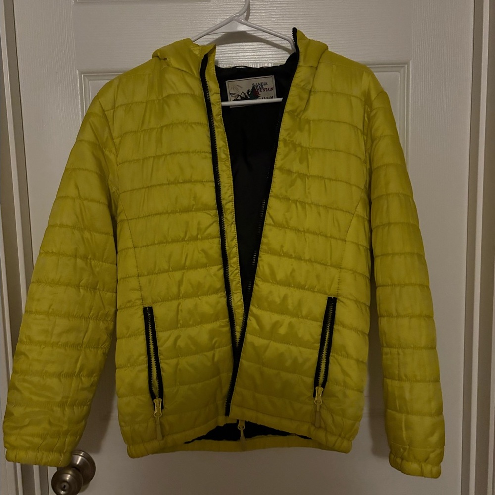 Lightweight Hooded Puffer Jacket - Yellow